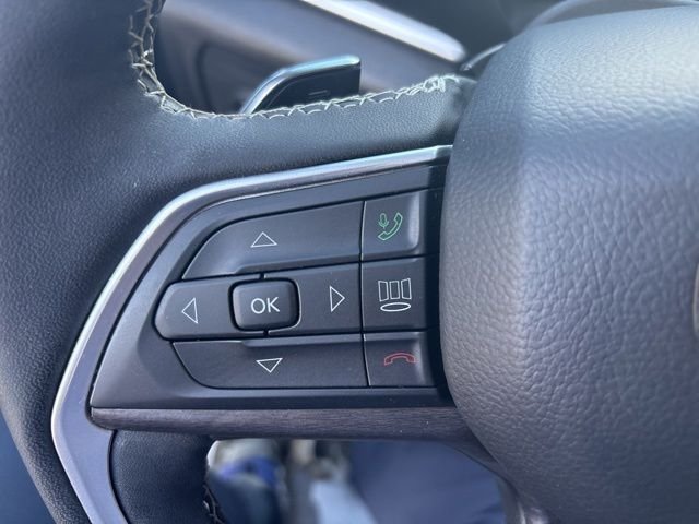 Used 2023 Silver Jeep Limited image 18