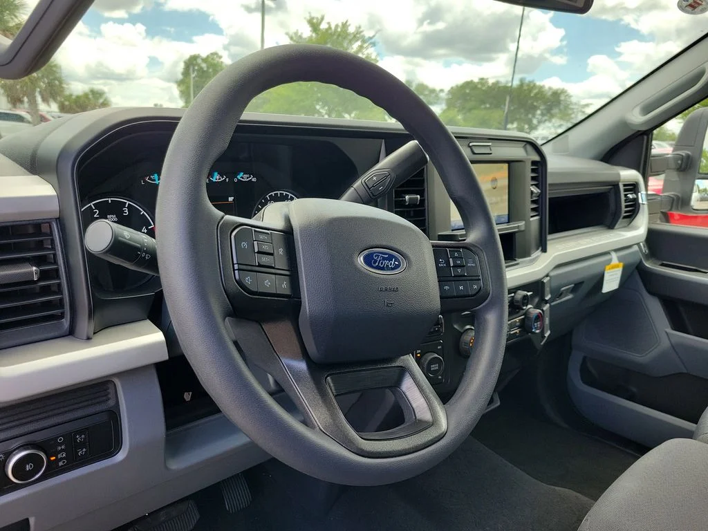 New 2026 Oxford White Ford F-350® XL image 16