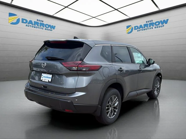 Used 2026 Gray Nissan S image 5