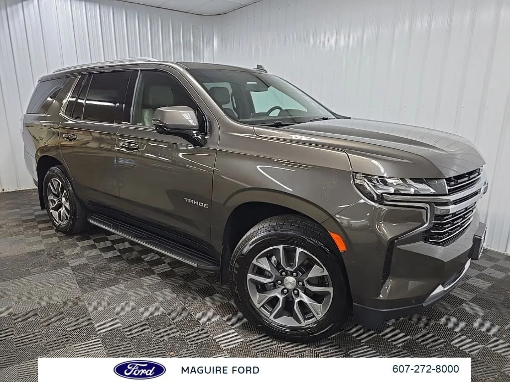 Used 2021 Graywood Metallic Chevrolet LT image 9