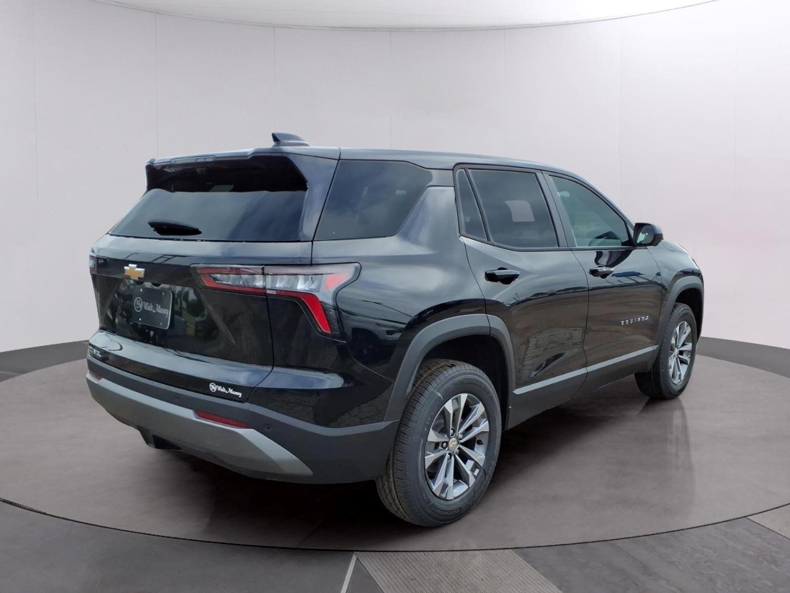 New 2026 Mosaic Black Metallic Chevrolet LT image 5