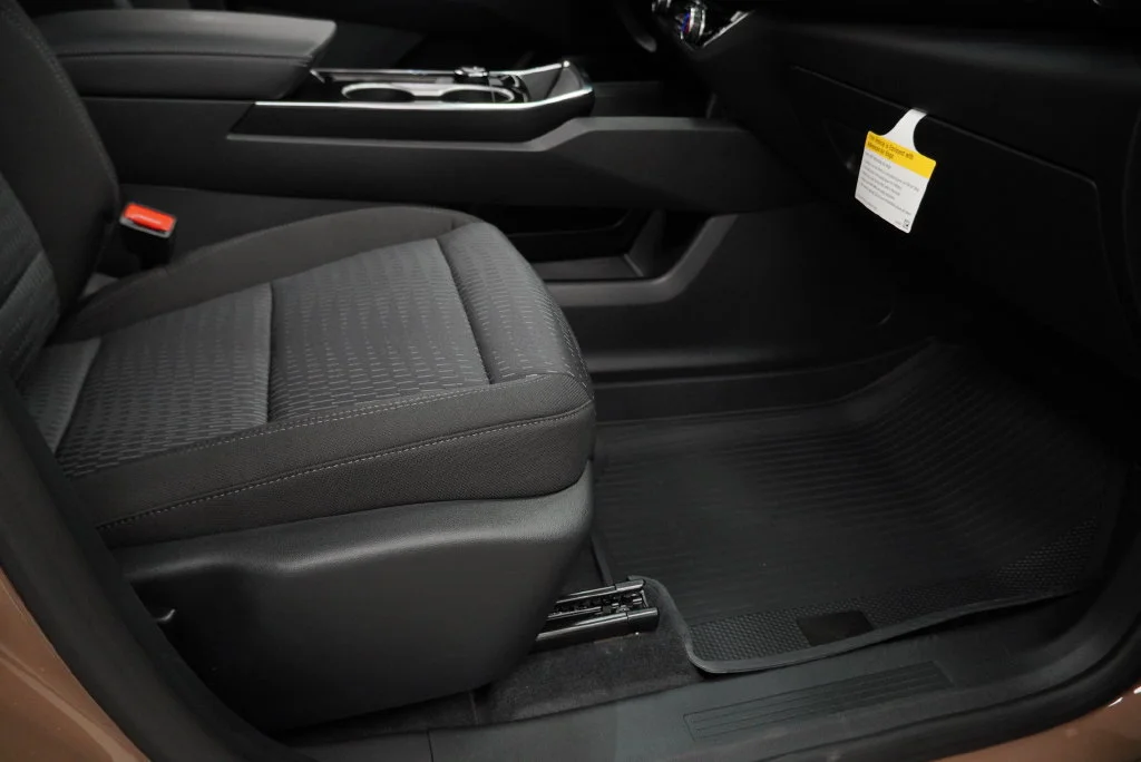 2027 Chevrolet Equinox LT - Photo 30