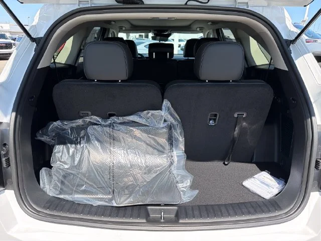 New 2026 Glacial White Pearl Kia S image 25