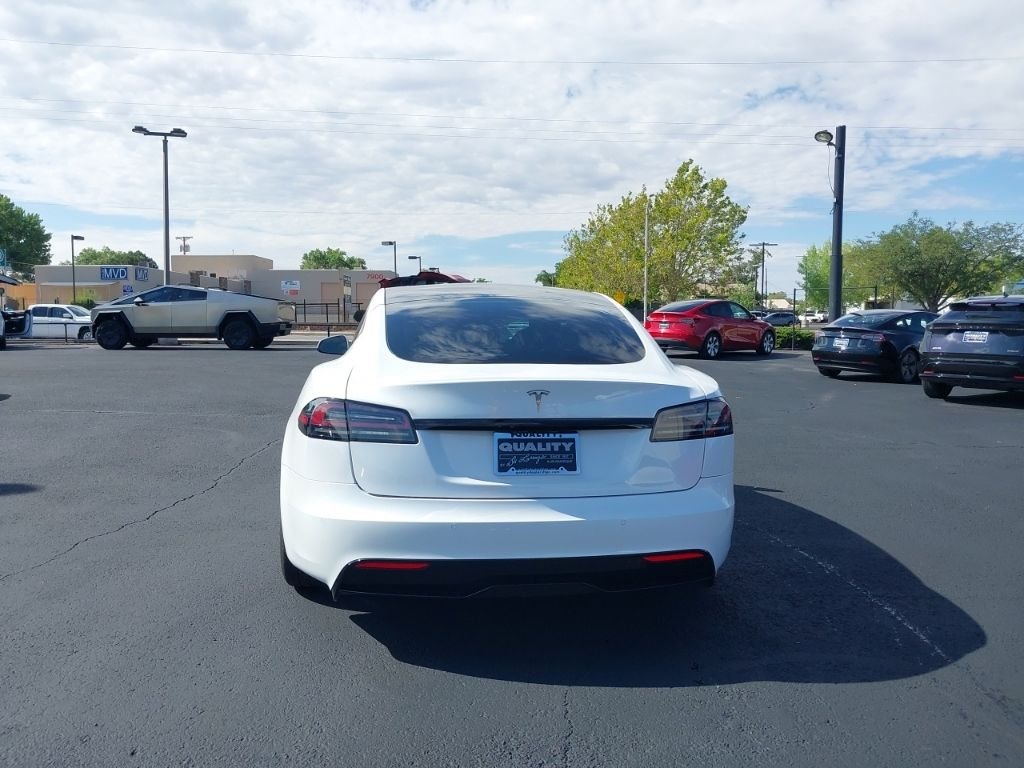 Used 2022 White Tesla Base image 6