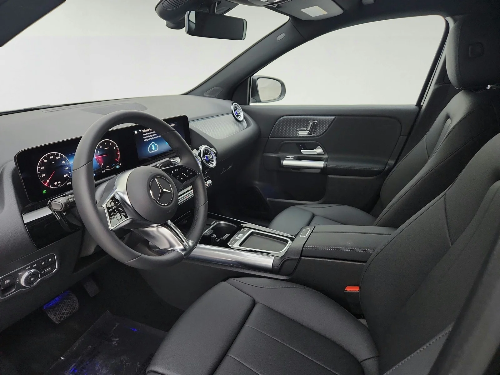 Used 2025 Night Black Mercedes-Benz GLA 250 image 16