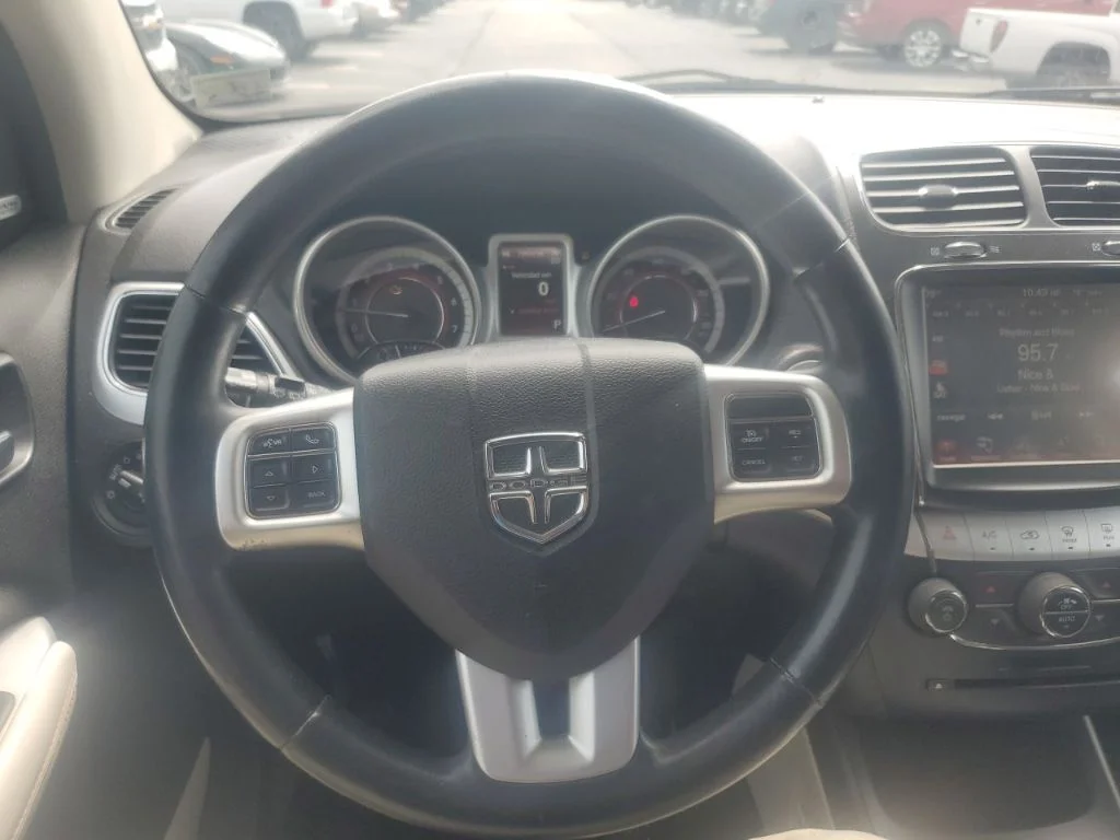 Used 2014 White Dodge Limited image 18