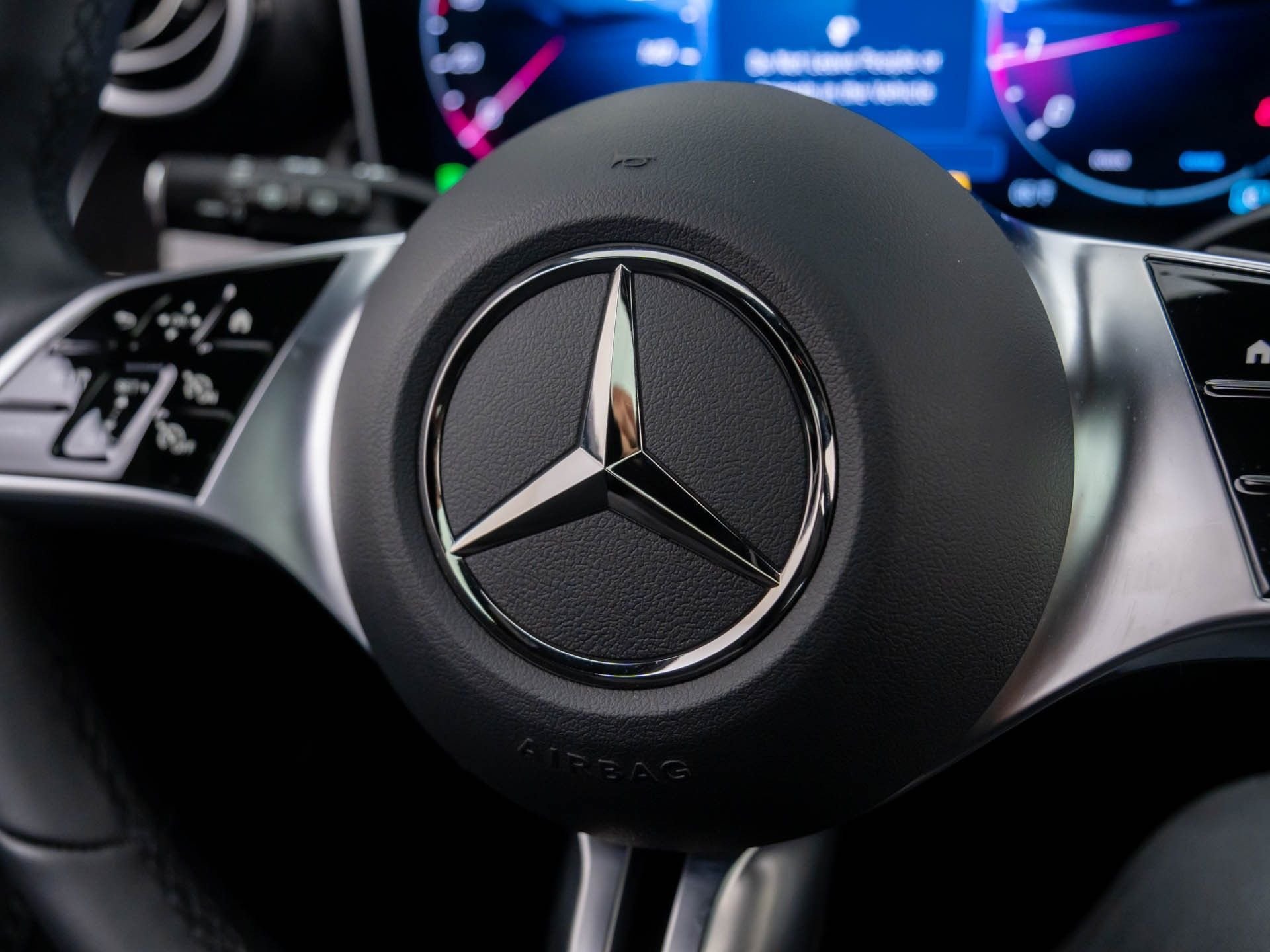 Certified Used 2026 White Mercedes-Benz GLC 300 image 21