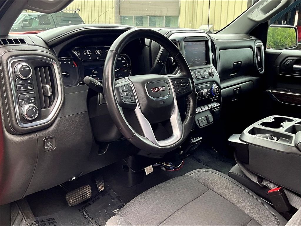 Used 2022 Cardinal Red GMC SLE image 8
