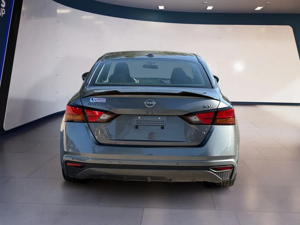 Used 2024 Gray Nissan 2.5 SV image 4