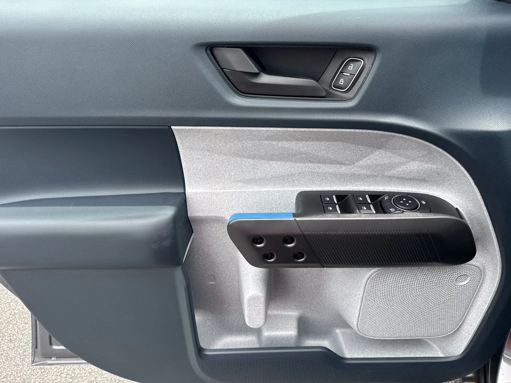 New 2026 Carbonized Gray Metallic Ford XLT image 10
