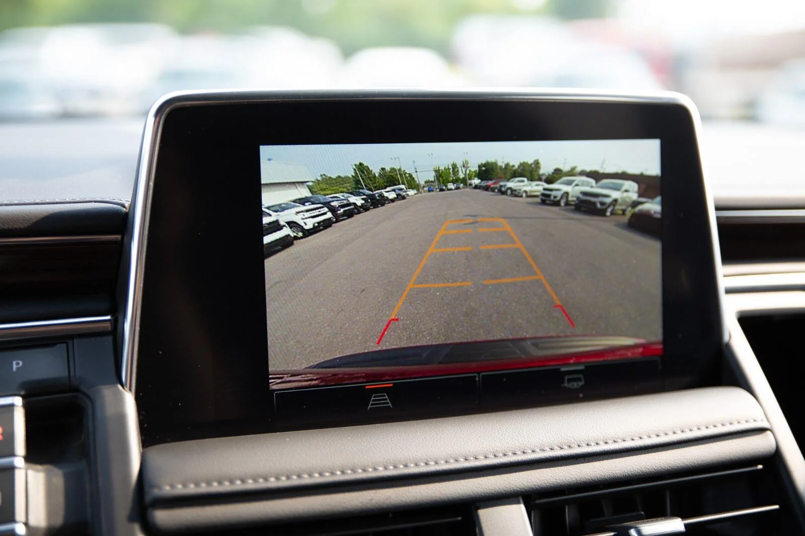 Used 2024 Volcanic Red Tintcoat GMC SLE image 17