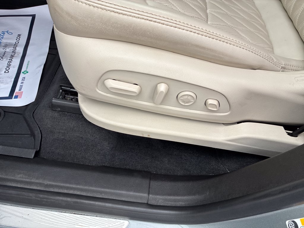 Used 2023 Gray Buick Avenir image 11