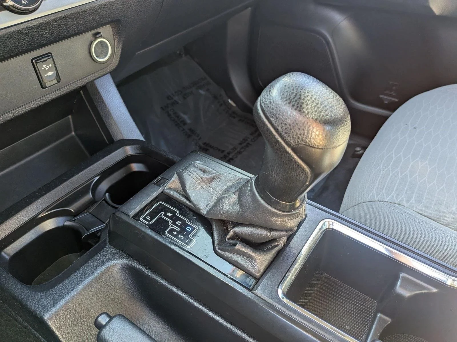 Used 2017 Silver Sky Metallic Toyota SR image 15