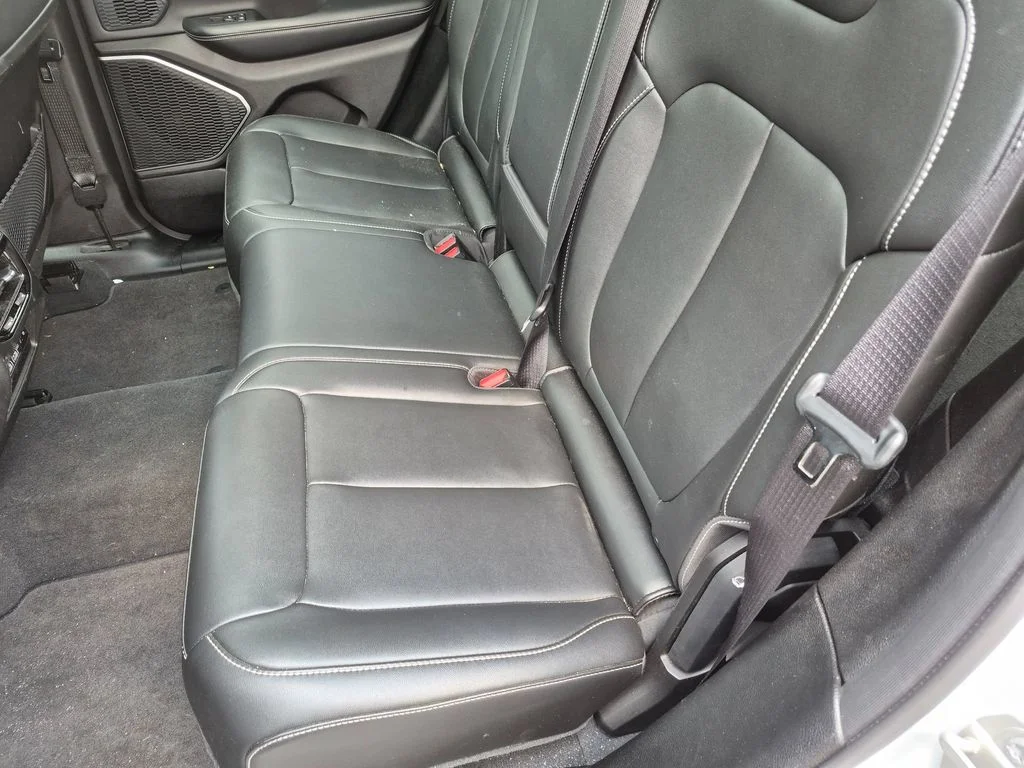 Used 2023 White Jeep 4xe image 28