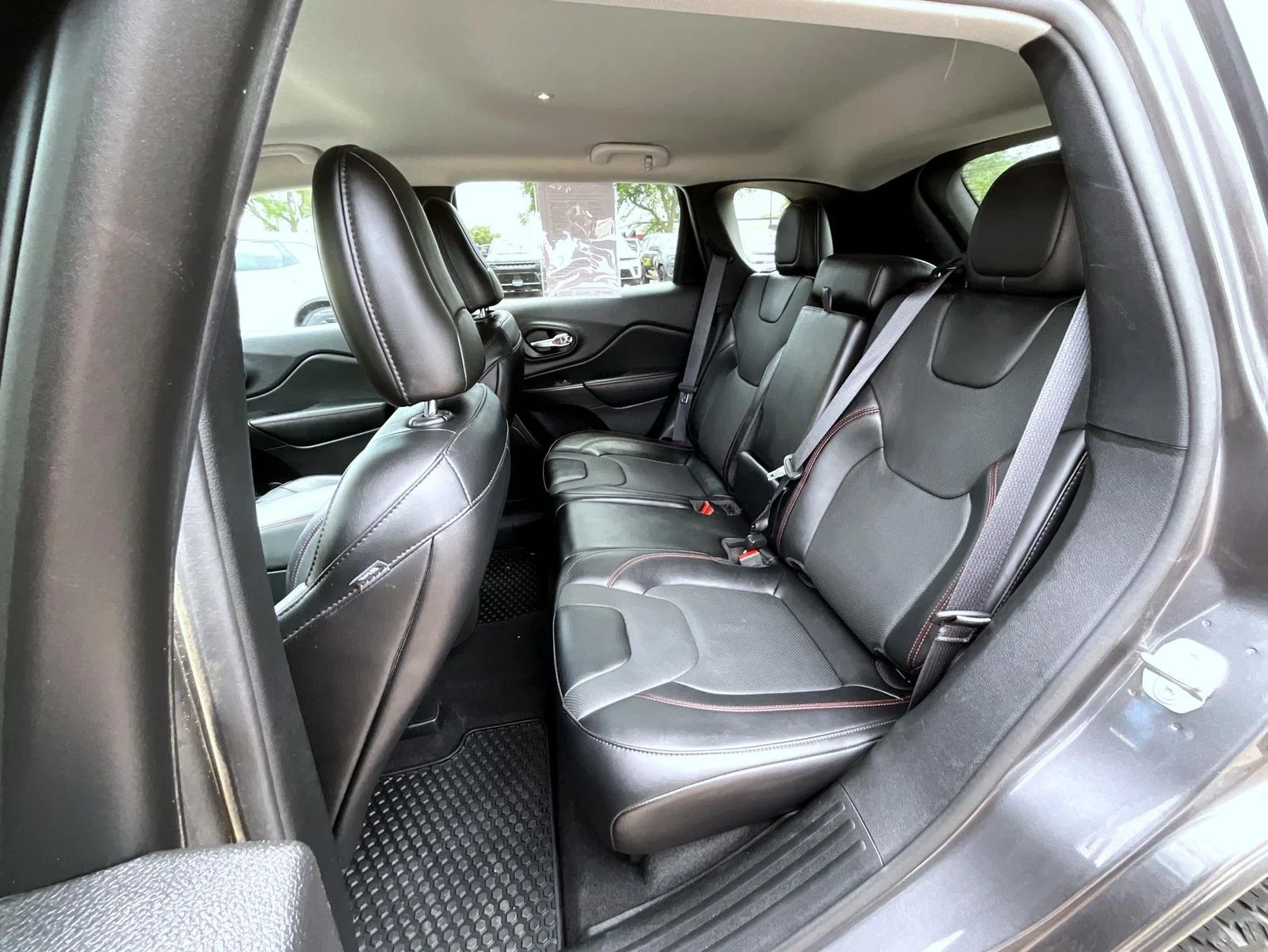Used 2022 Gray Jeep Trailhawk image 20