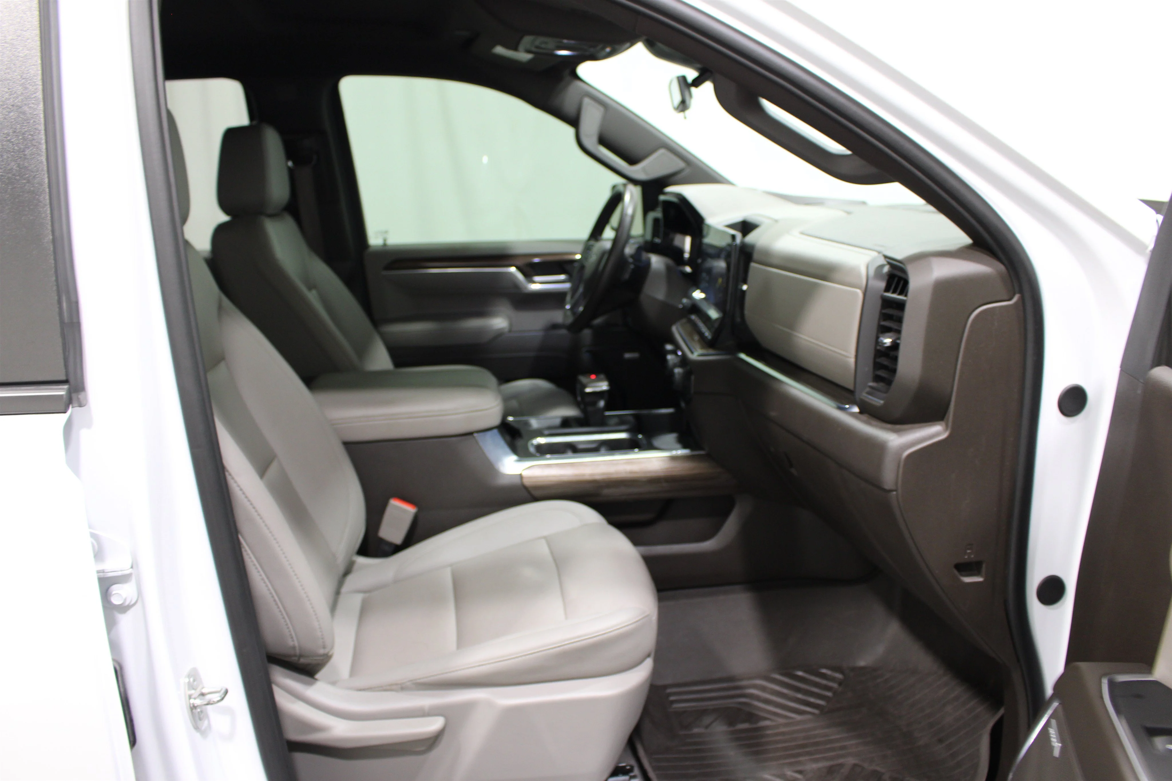 2024 Chevrolet Silverado 1500 LT Trail Boss - Photo 25