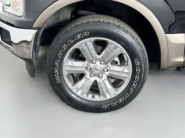 Used 2018 Black Ford King Ranch image 29