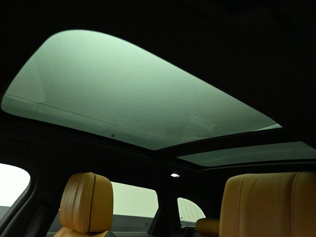 2020 LAND ROVER RANGE ROVER VELAR - Image 10