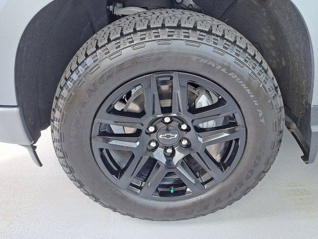 Used 2024 Sterling Gray Metallic Chevrolet RST image 34