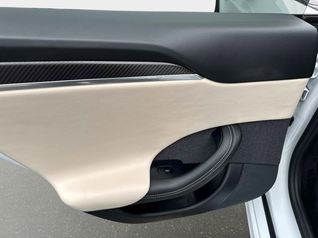 Used 2021 White Tesla Plaid image 11