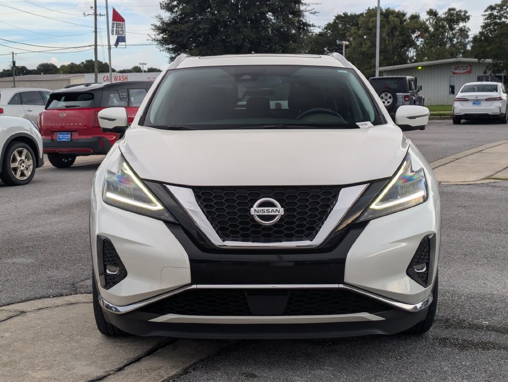 Used 2020 White Nissan Platinum image 8