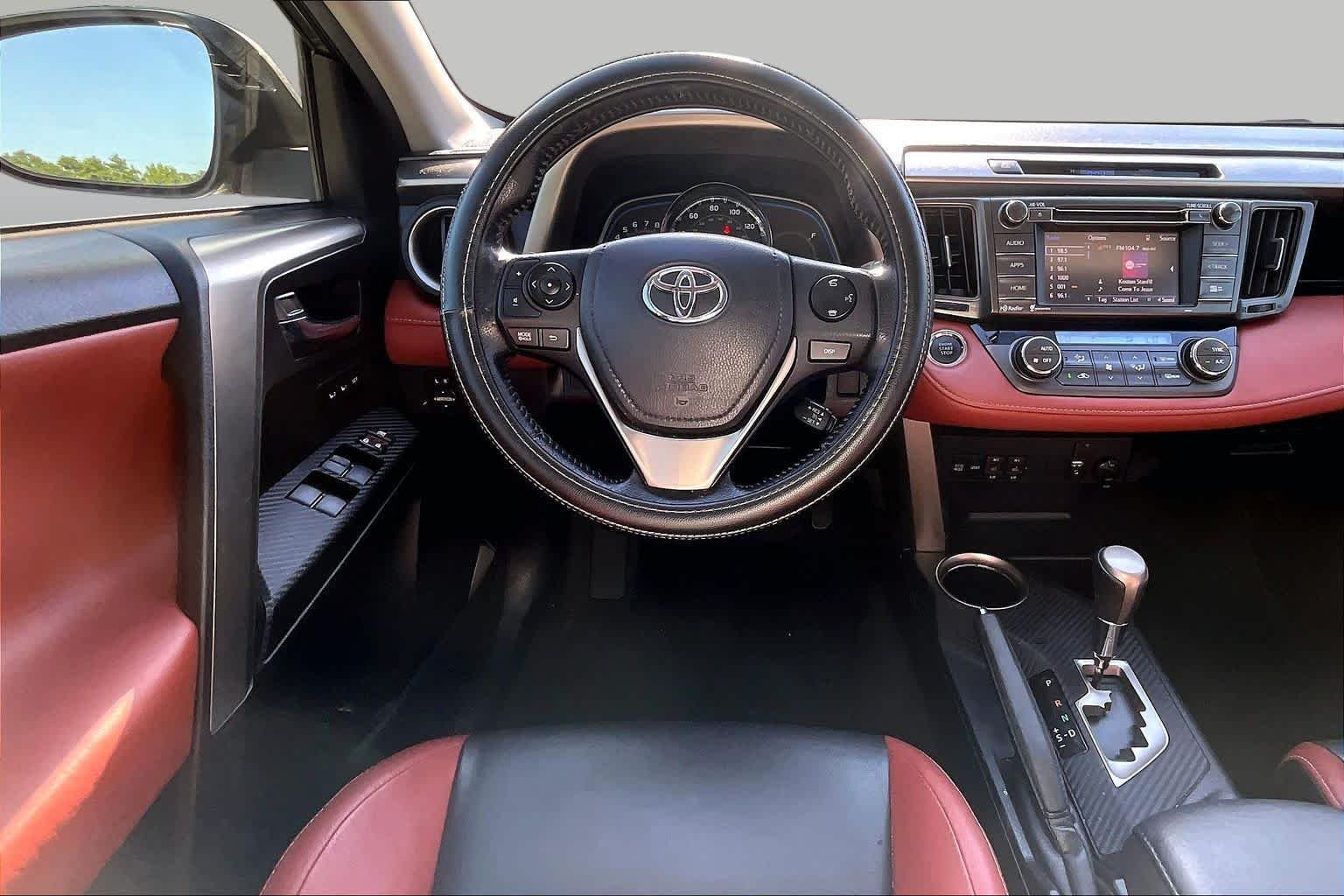Used 2015 Magnetic Gray Metallic Toyota Limited image 6