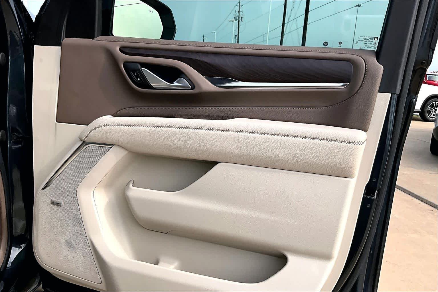 Used 2022 Hunter Metallic GMC Denali image 19