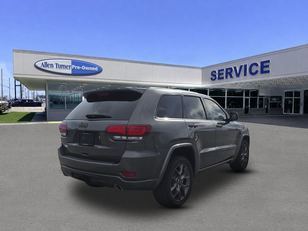 Used 2021 Granite Crystal Metallic Clearcoat Jeep Limited image 8