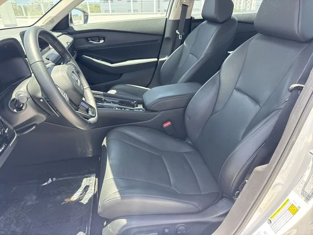 Used 2024 White Honda EX-L image 11
