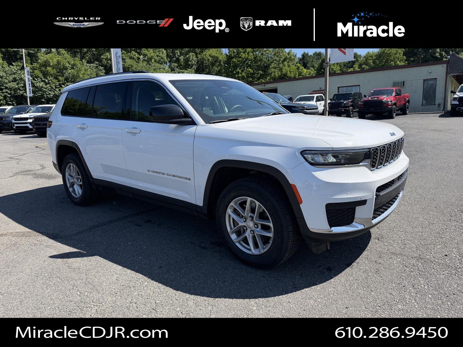Used 2023 Bright White Clearcoat Jeep Laredo X image 1