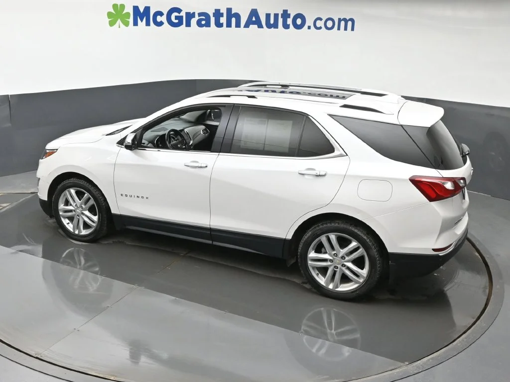 Used 2019 Beige Chevrolet Premier image 27