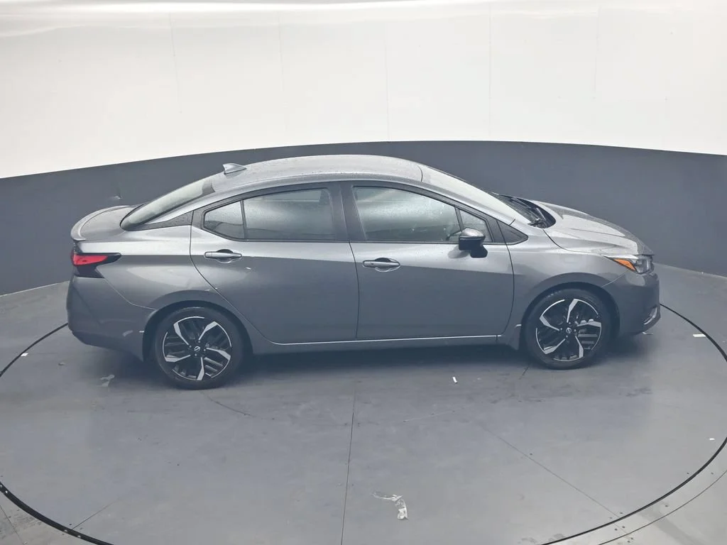 Used 2024 Gun Metallic Nissan 1.6 SR image 26