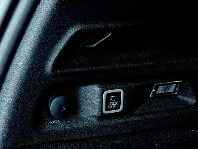 Used 2021 Black Jeep Overland image 44
