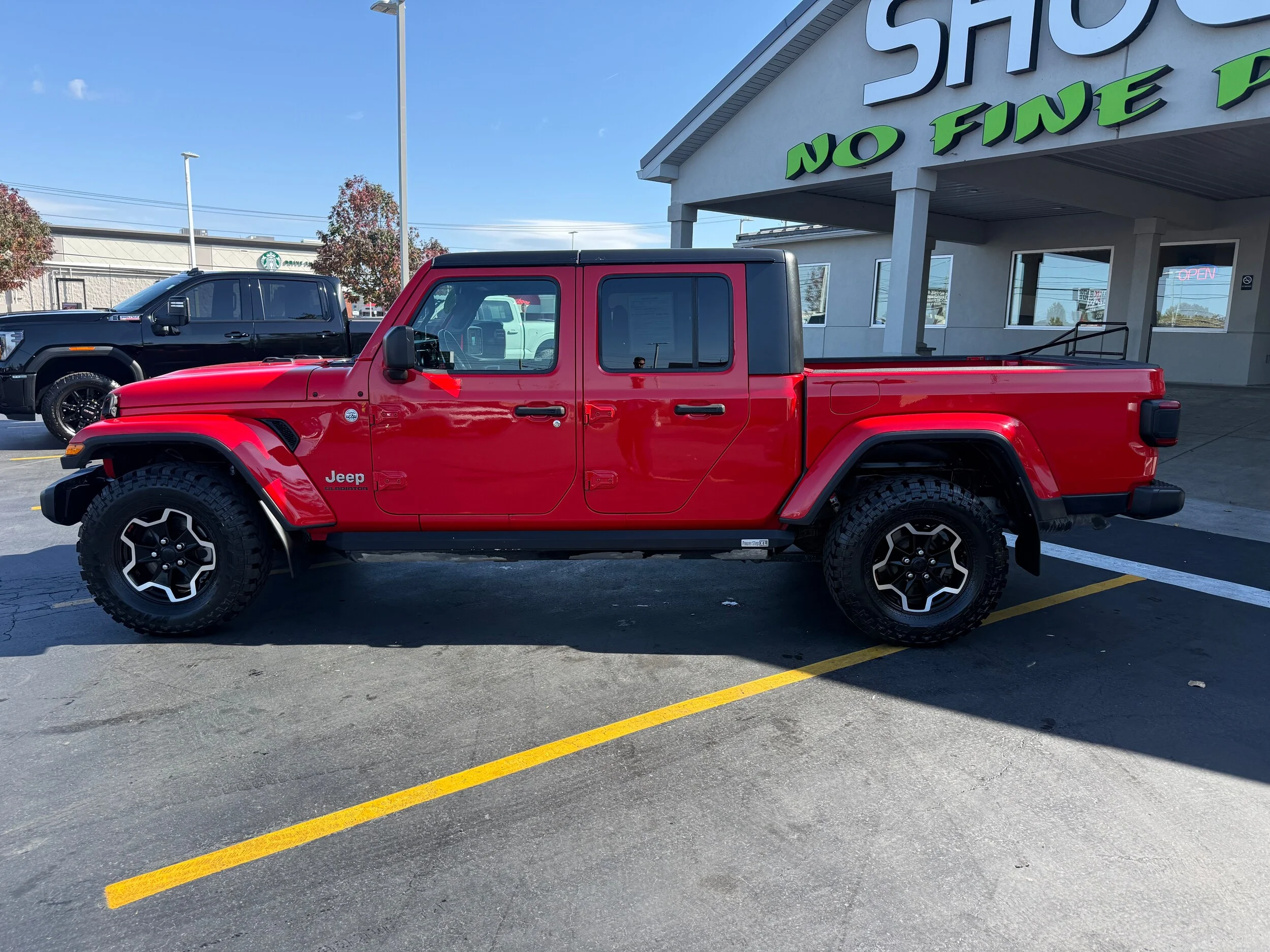Used 2020 Firecracker Red Clearcoat Jeep Overland image 3