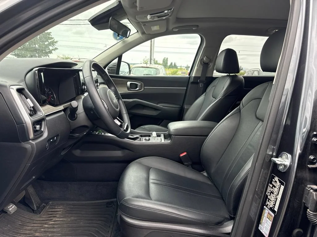 Used 2022 Gravity Grey Kia X-Line S image 8