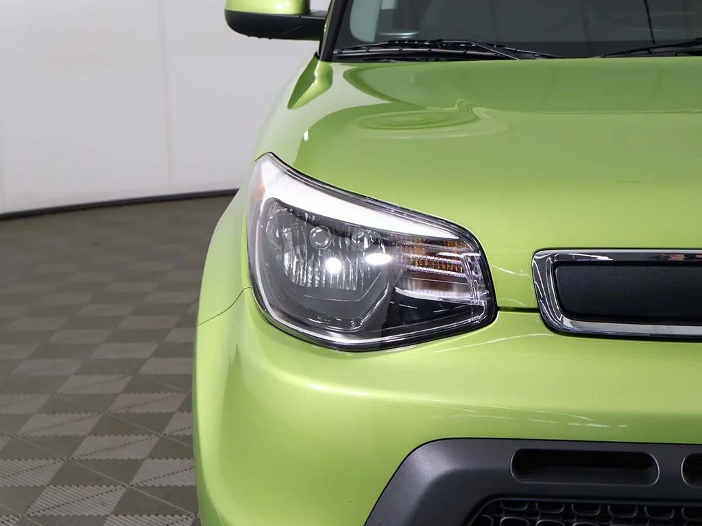 Used 2015 Green Kia Base image 10