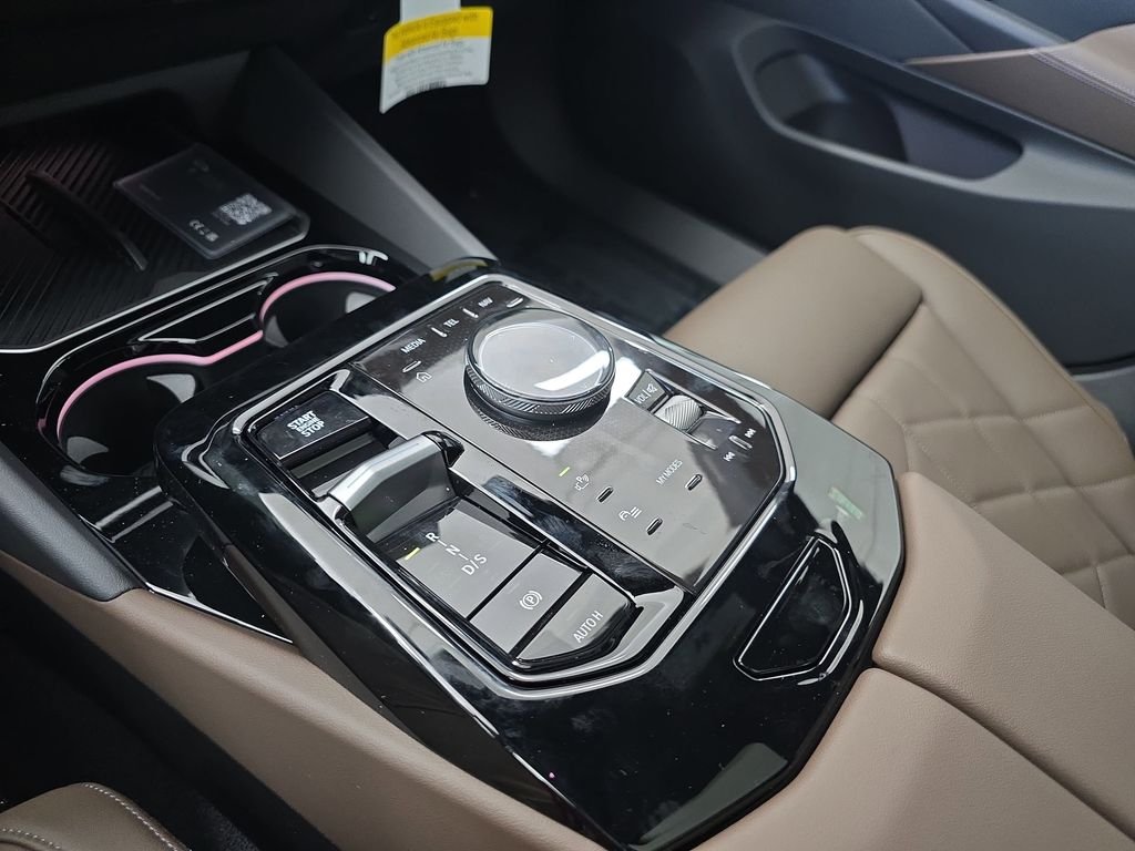 New 2026 Alpine White BMW 530i image 19