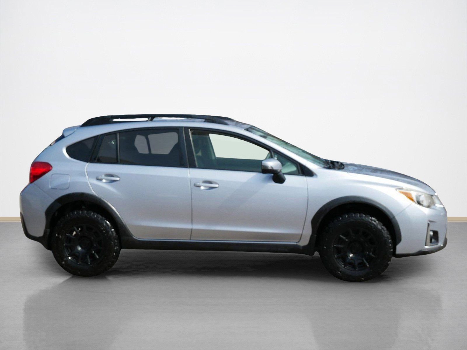 Used 2016 Subaru Crosstrek Limited with VIN JF2GPAKC9G8273023 for sale in Maplewood, Minnesota