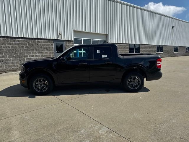 New 2026 Shadow Black Ford XLT image 8