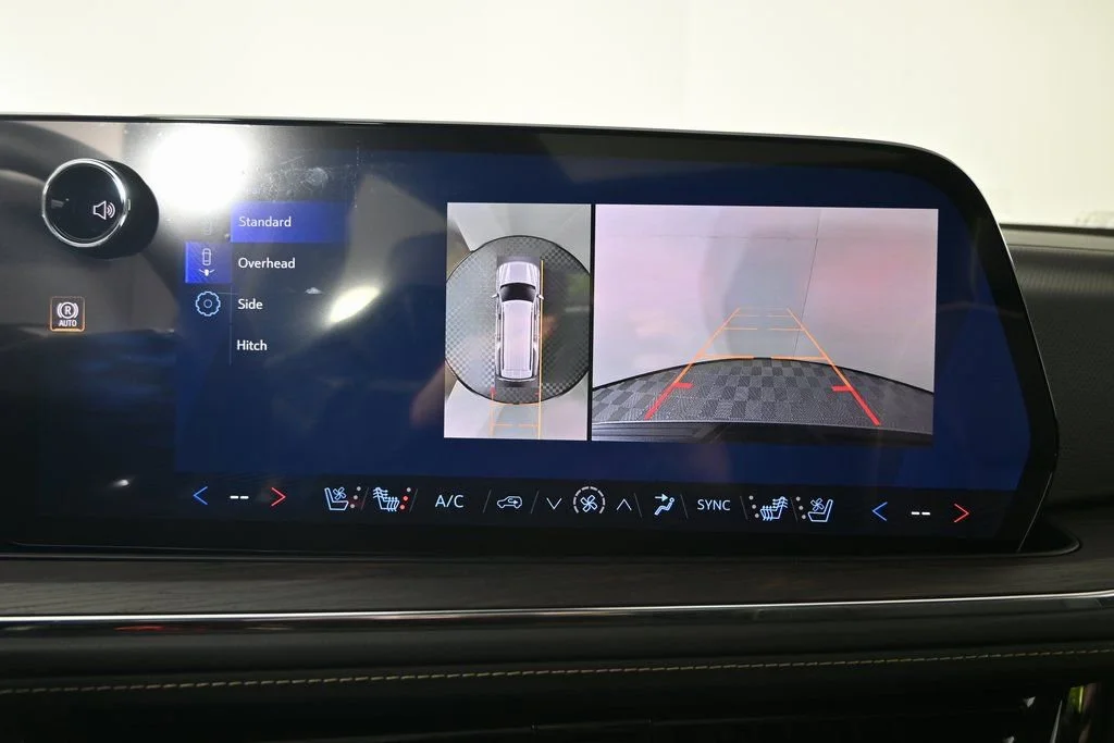 2026 Chevrolet Suburban Premier - Photo 29