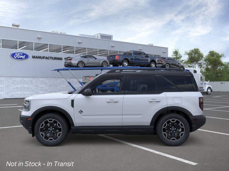New 2026 Space White Metallic Ford Outer Banks® image 4