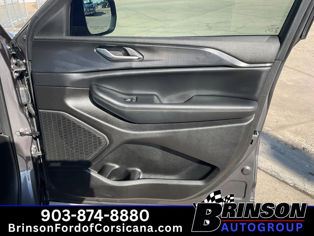 Used 2024 Metallic Jeep Laredo X image 23