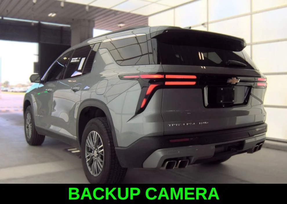 Used 2024 Gray Chevrolet LT image 3