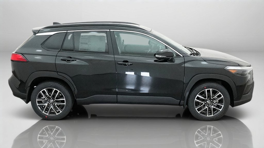 New 2026 Jet Black Toyota XLE image 33