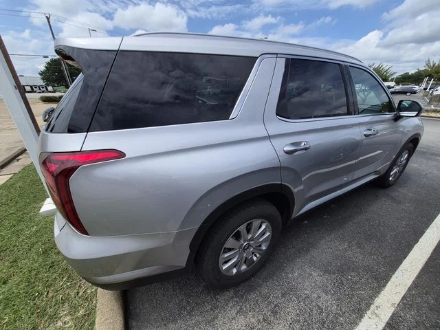 Used 2025 Typhoon Silver Hyundai SEL image 3
