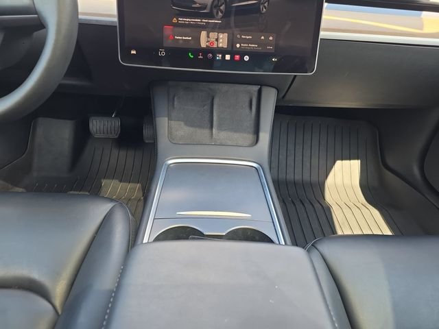 Used 2023  Tesla Base image 3