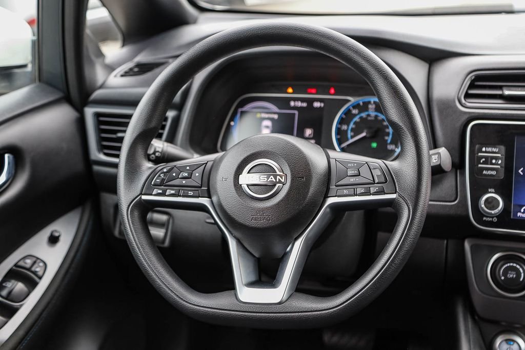 Used 2023 White Nissan S image 15