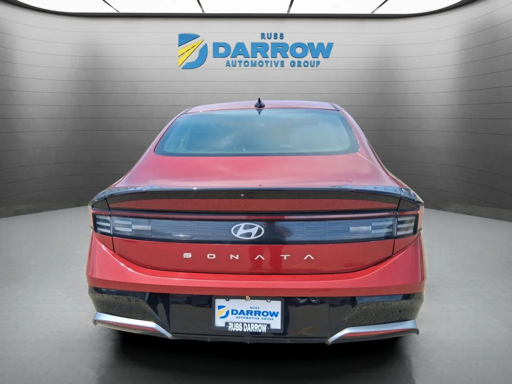 Used 2024 Red Hyundai SEL image 4