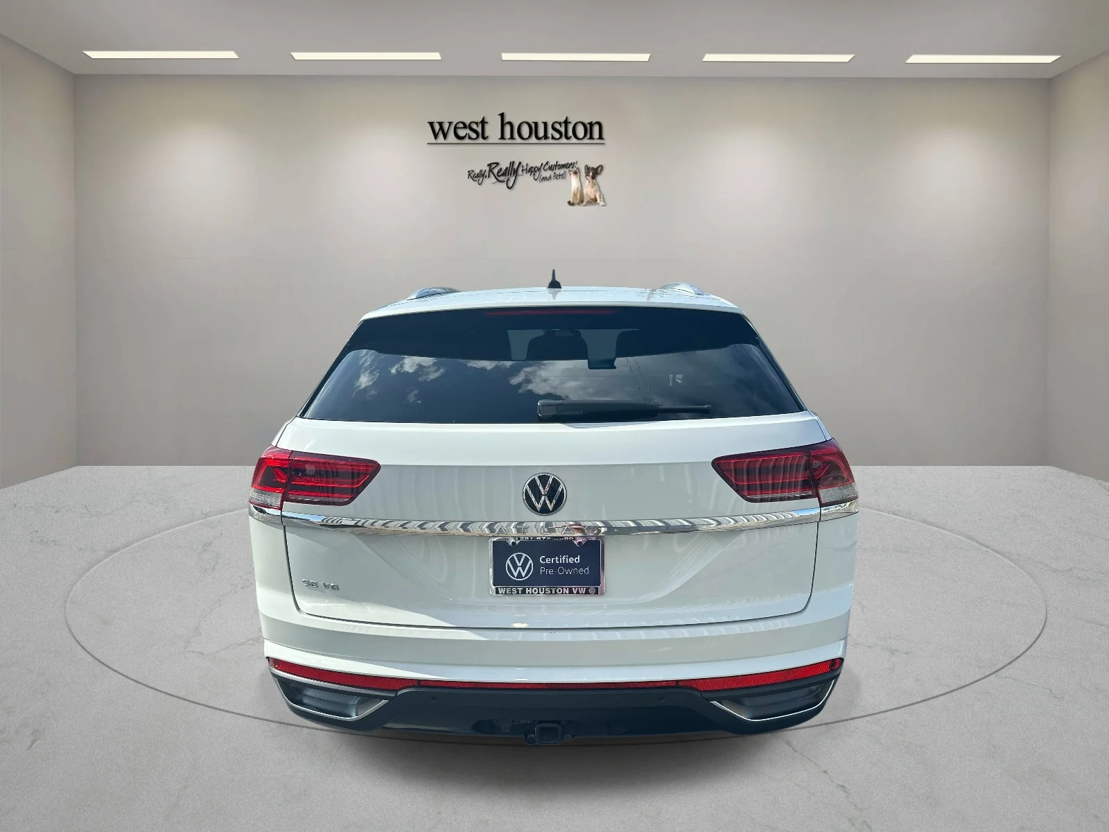 Used 2023 White Volkswagen 3.6L V6 SE w/Technology image 6