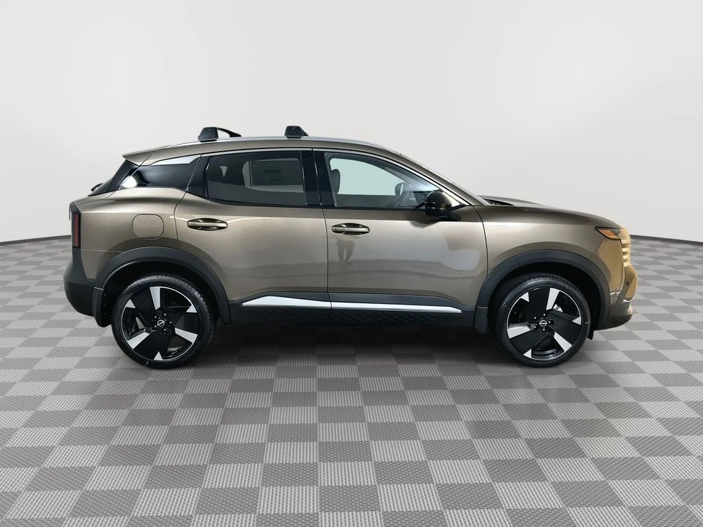 New 2026 Canyon Bronze Metallic Nissan SR image 9